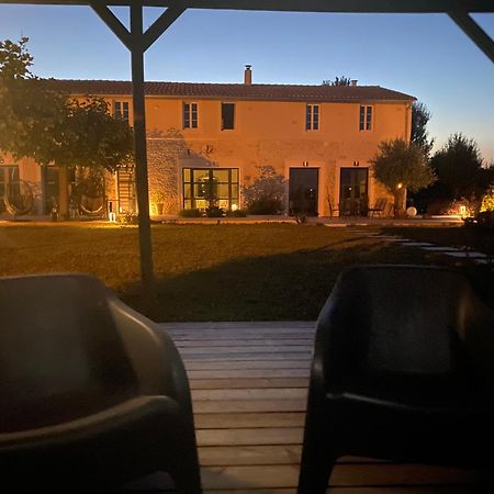 La Chaumeauniere Bed & Breakfast Aigrefeuille-dʼAunis Екстериор снимка