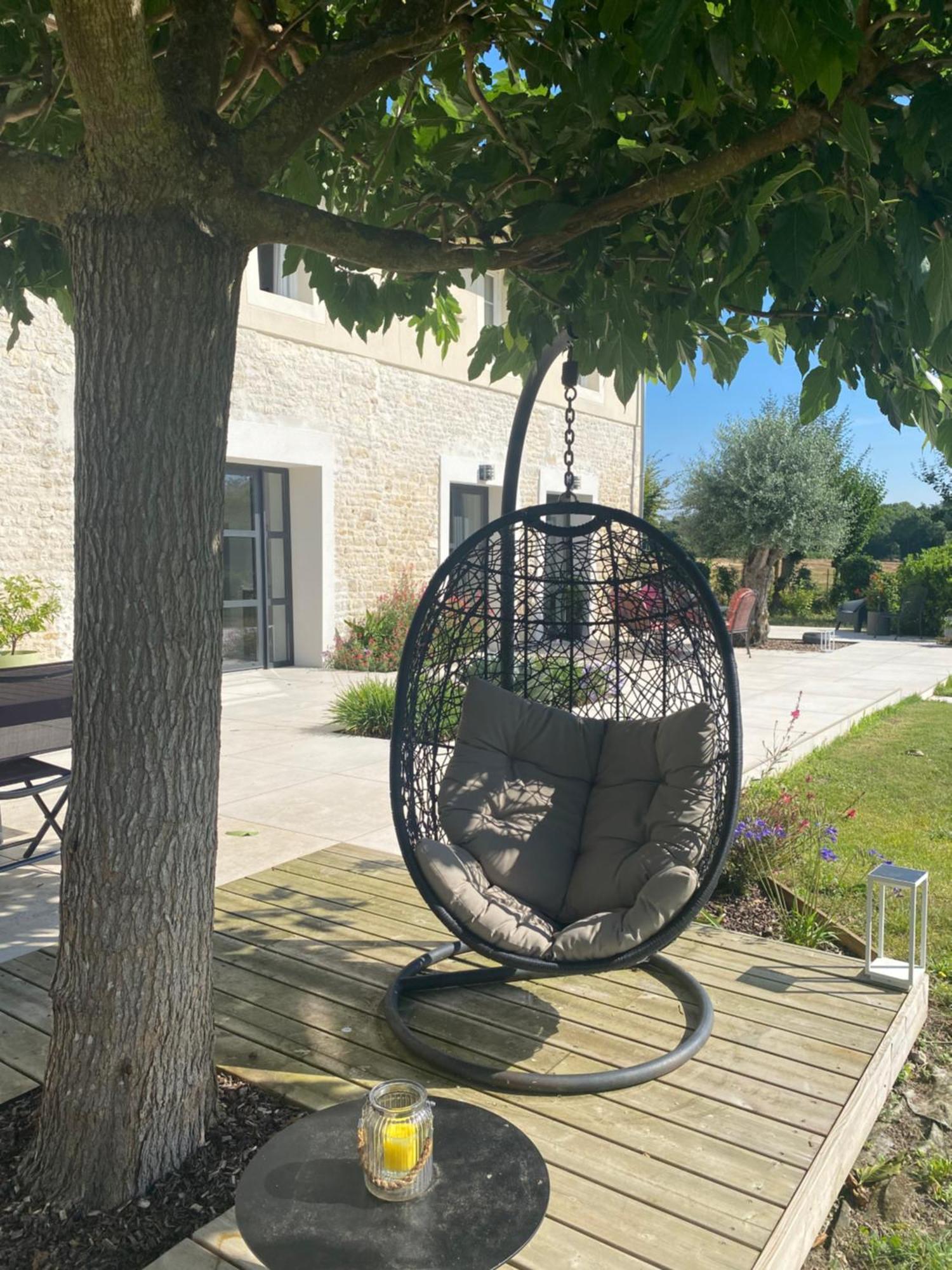 La Chaumeauniere Bed & Breakfast Aigrefeuille-dʼAunis Екстериор снимка