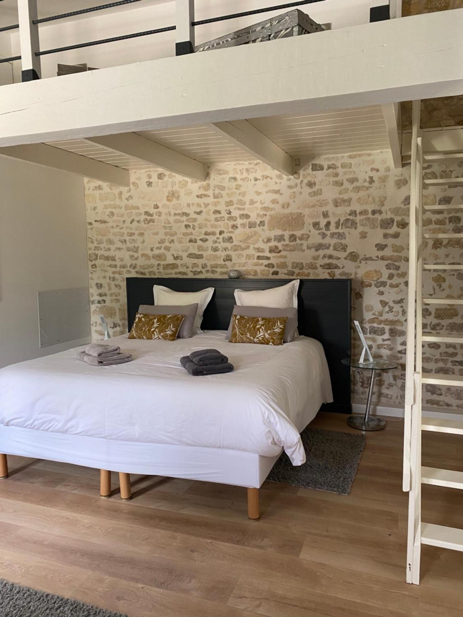 La Chaumeauniere Bed & Breakfast Aigrefeuille-dʼAunis Екстериор снимка