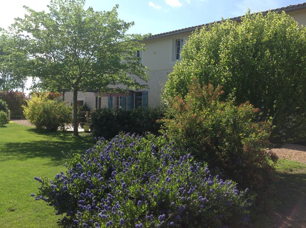 La Chaumeauniere Bed & Breakfast Aigrefeuille-dʼAunis Екстериор снимка